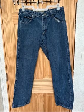 Wrangler Men's Indigo Straight-Leg Jeans